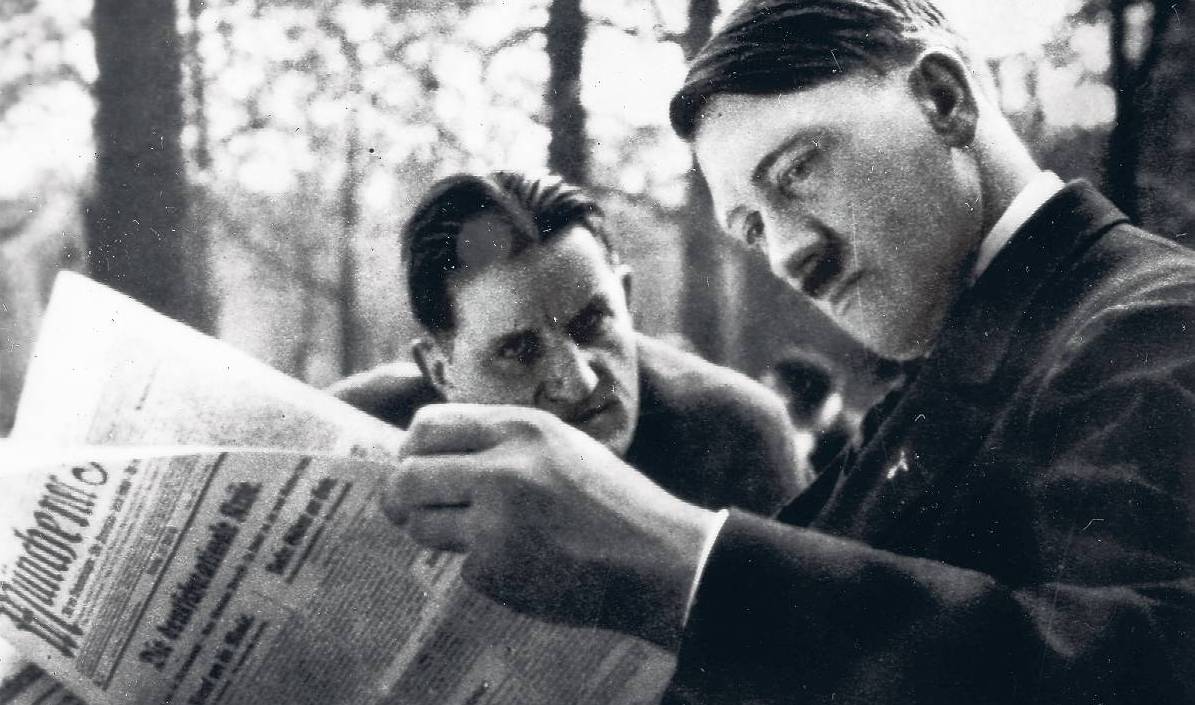 Эрнст Ганфштенгль и Адольф Гитлер