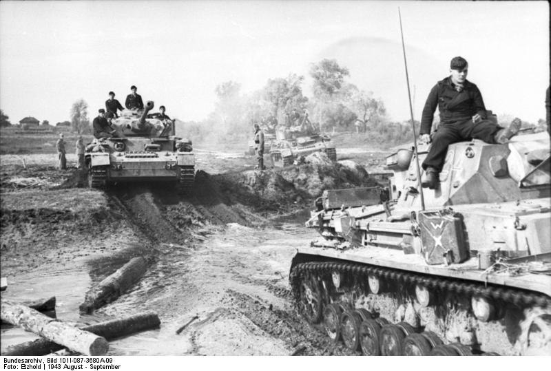 Pz IV, танки 12 -й танковой дивизии Курск (август 1943 г.)