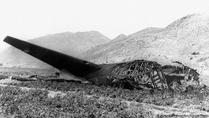 Обломки бомбардировщика B–52, разбившегося с термоядерным оружием на борту, Испания, 1966 год.