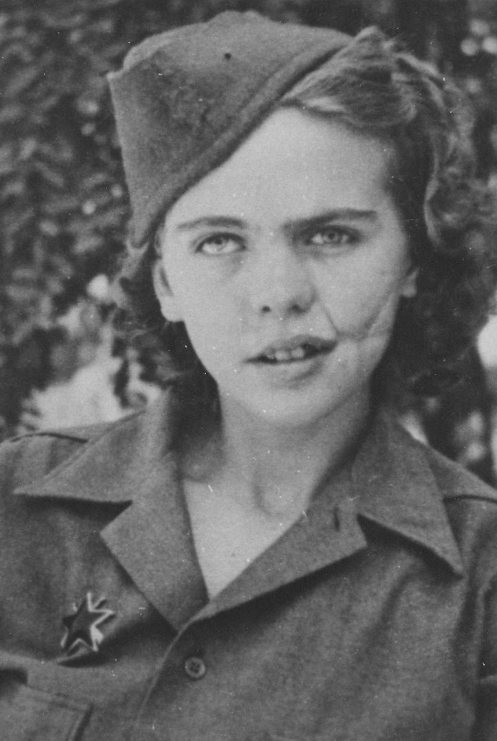 Альбина Мали-Хочевар - трижды раненная югославка из Словении, которая сражалась с 1941 года до Триеста в 1945 году.